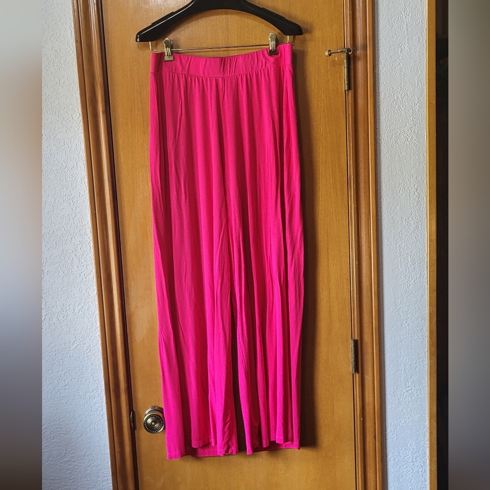 NEW YORK & CO hot pink wide leg pant - Picture 2 of 5
